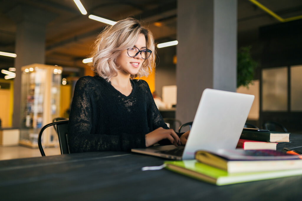 Freelancing in Non-Traditional Fields: Unlocking Opportunities Beyond the 9-to-5